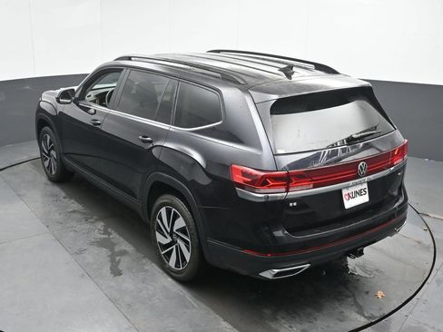 Used 2024 Volkswagen Atlas SE image 36