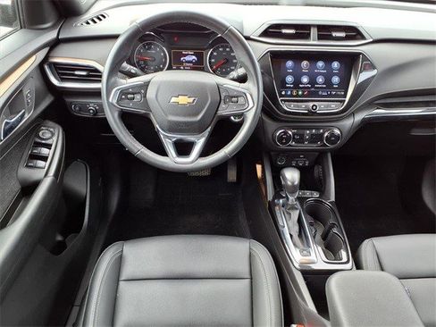 Certified 2021 Chevrolet TrailBlazer ACTIV w/ Technology Package image 3