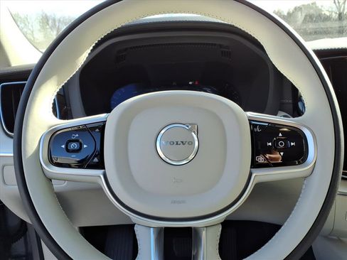 New 2026 Volvo XC60 B5 Ultra w/ Protection Package Premier image 23