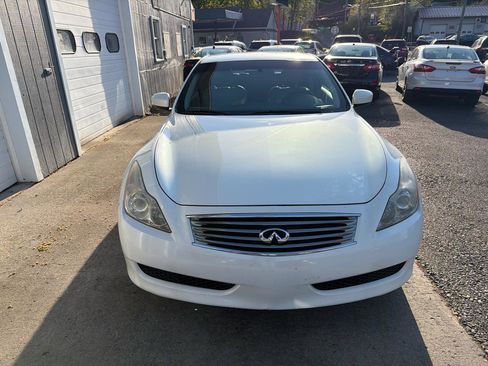 Used 2010 INFINITI G37 Coupe RWD image 2