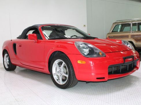 Used 2001 Toyota MR2 image 10