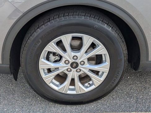 Used 2025 Ford Escape Active w/ Tech Pack #1 FWD image 13