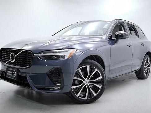Certified 2023 Volvo XC60 B5 Plus w/ Climate Package image 2