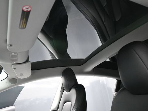 Used 2020 Tesla Model 3 Long Range AWD/4WD image 14