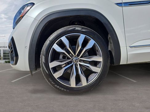 Used 2022 Volkswagen Atlas Cross Sport SEL Premium R-Line image 14