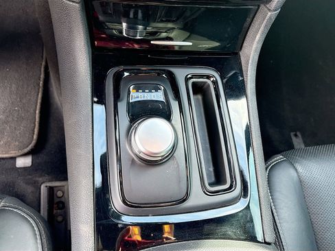 Used 2023 Chrysler 300 S w/ Comfort Group image 17