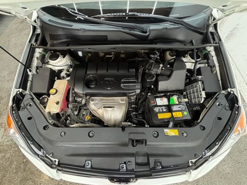 Used 2012 Toyota RAV4 4WD w/ Value Pkg image 24