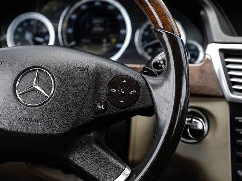 Used 2012 Mercedes-Benz E 350 Sedan image 17