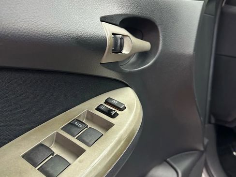 Used 2010 Toyota Corolla S image 10