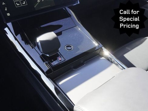 New 2025 Land Rover Range Rover Sport SE image 14