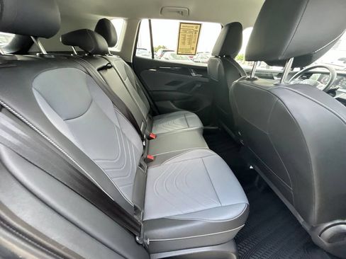 Certified 2026 Volkswagen Tiguan SE FWD image 34