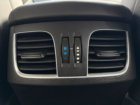 Used 2018 Genesis G80 3.8 w/ Option Group 02 image 6