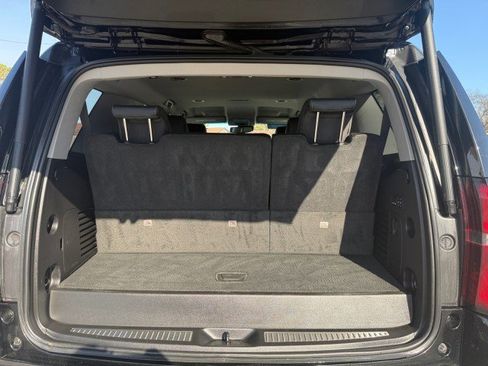 Used 2020 Chevrolet Tahoe LT w/ Luxury Package image 16