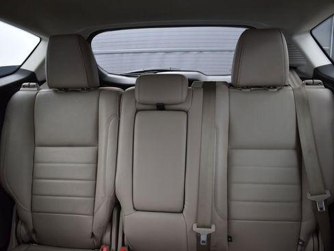 Used 2016 Ford C-MAX Energi SEL image 23