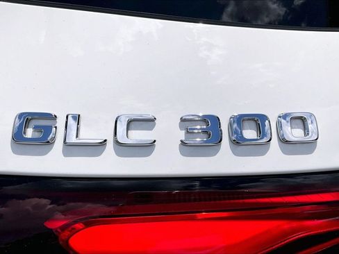 Certified 2023 Mercedes-Benz GLC 300 4MATIC image 33