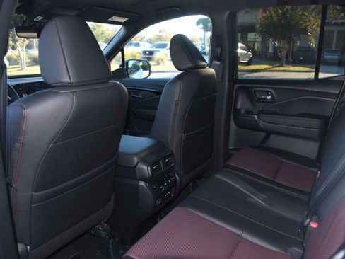 New 2026 Honda Ridgeline Black Edition image 8