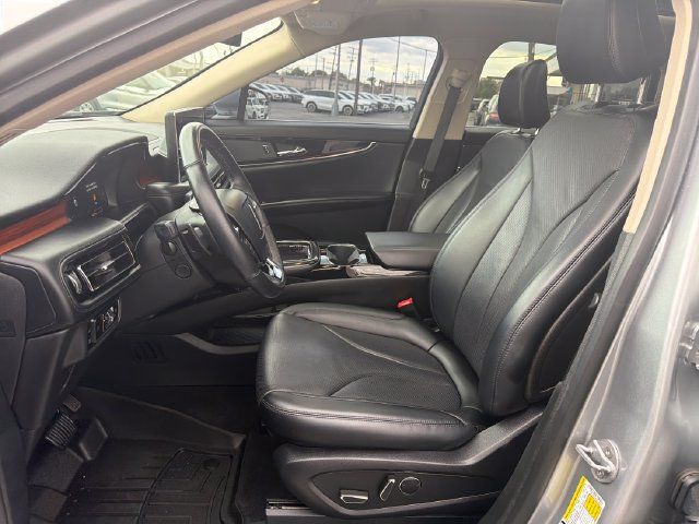 Used 2023 Lincoln Nautilus Reserve AWD/4WD image 12