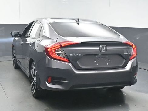 Used 2017 Honda Civic Touring image 6