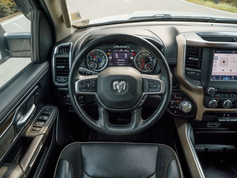 Used 2022 RAM 1500 Laramie AWD/4WD image 29