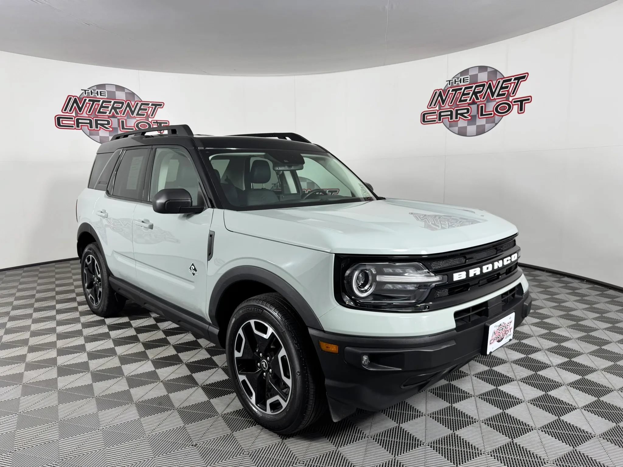 Used 2024 Ford Bronco Sport Outer Banks w/ Tech Package AWD/4WD image 9