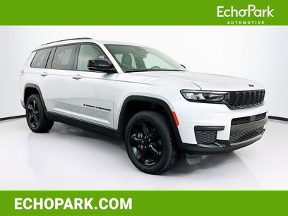 Used 2023 Jeep Grand Cherokee L Laredo