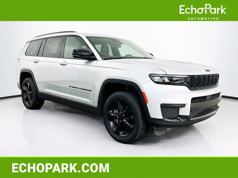 Used 2023 Jeep Grand Cherokee L Laredo image 1