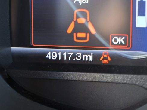 Used 2017 Ford C-MAX Energi SE image 13