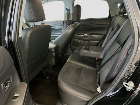 Used 2024 Mitsubishi Outlander Sport SE image 28