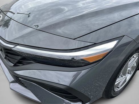 New 2026 Hyundai Elantra SEL Sport Premium FWD image 11