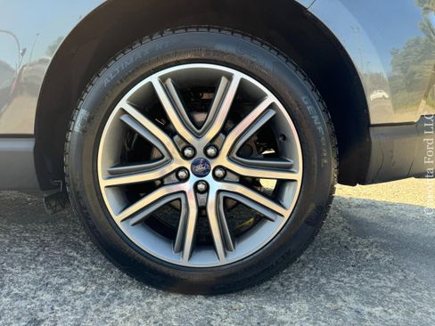 Used 2020 Ford Edge Titanium image 9