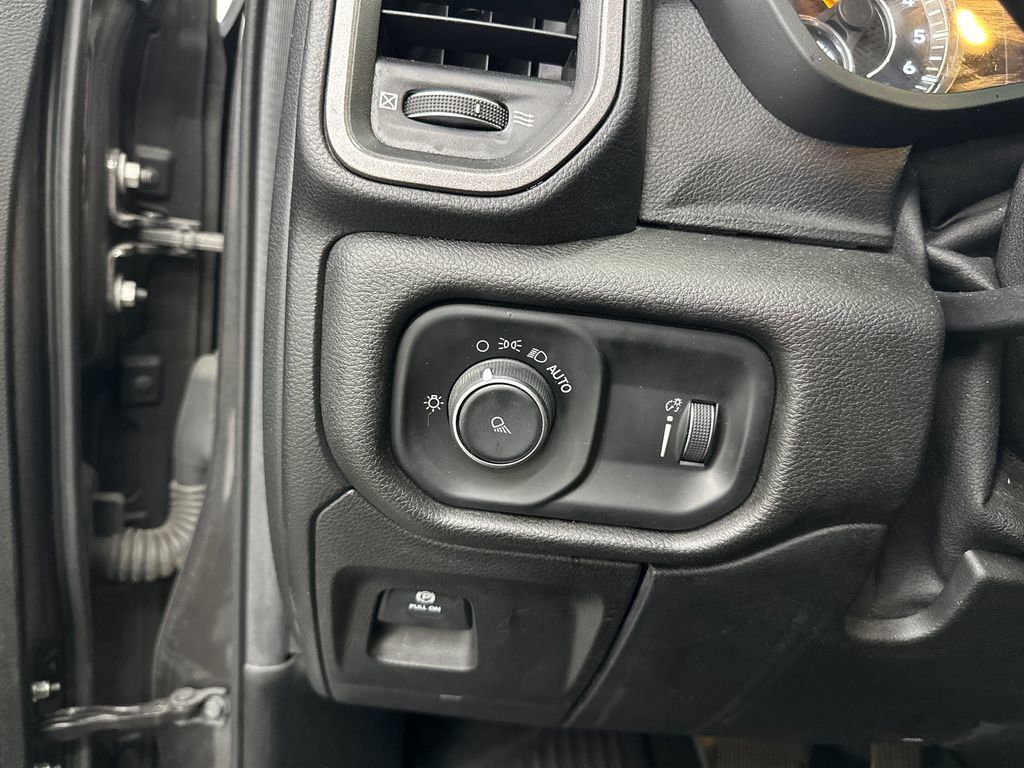 Used 2020 RAM 1500 Tradesman AWD/4WD image 29