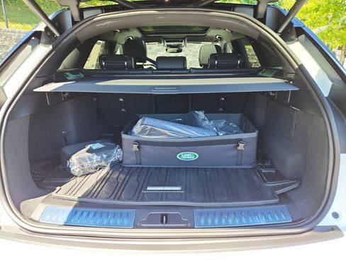 New 2026 Land Rover Range Rover Velar S AWD/4WD image 13