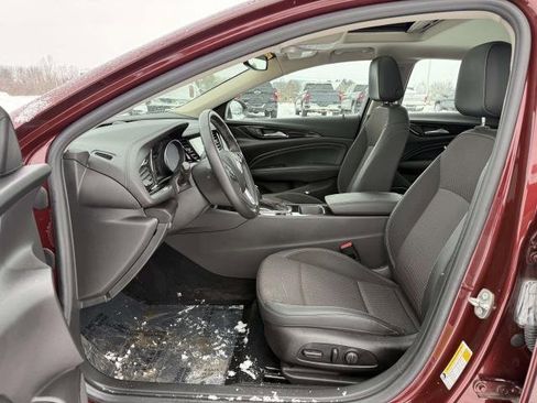 Used 2018 Buick Regal Preferred w/ Driver Confidence Package #1 image 11
