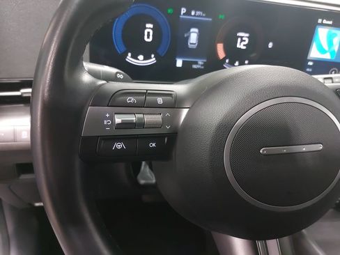 Certified 2025 Hyundai Kona SEL AWD/4WD image 16