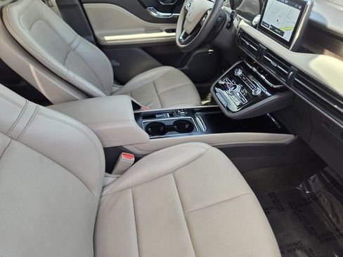 Used 2021 Lincoln Corsair Reserve w/ Equipment Group 201A FWD image 17