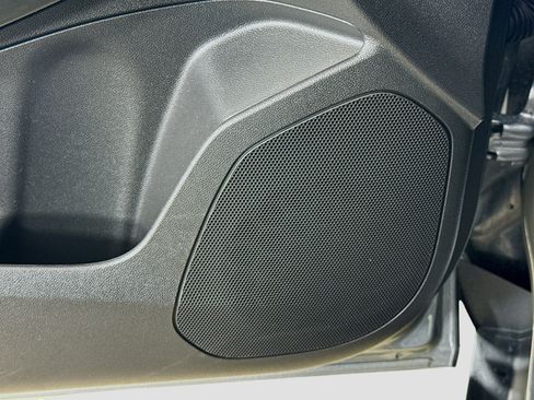 Used 2025 Chevrolet Trax RS w/ Driver Confidence Package image 19