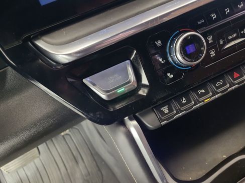 Used 2024 GMC Sierra 3500 Denali Ultimate image 15