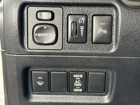 Used 2018 Toyota 4Runner Limited image 15