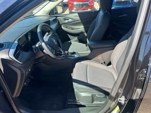 Used 2025 Buick Encore GX Preferred image 24