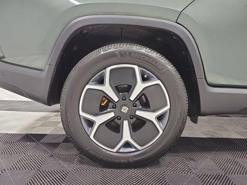 Used 2022 Rivian R1T Adventure AWD/4WD image 12