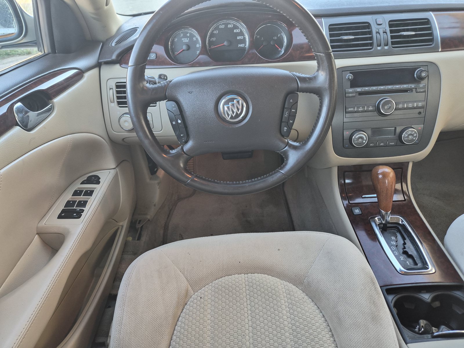 Used 2010 Buick Lucerne CX w/ CX Premium Appearance Package FWD image 9