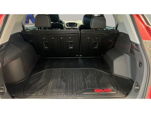 Used 2023 GMC Terrain SLE w/ Driver Convenience Package AWD/4WD image 19