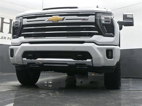 New 2026 Chevrolet Silverado 2500 LT w/ Z71 Chrome Sport Edition image 4