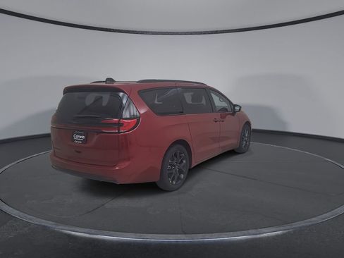 New 2026 Chrysler Pacifica Select image 14