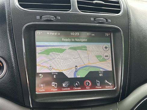 Used 2017 Dodge Journey Crossroad FWD image 19