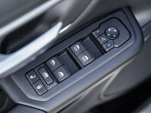 New 2026 RAM 1500 4x4 Crew Cab image 40