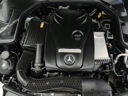 Used 2017 Mercedes-Benz C 300 4MATIC Sedan image 33