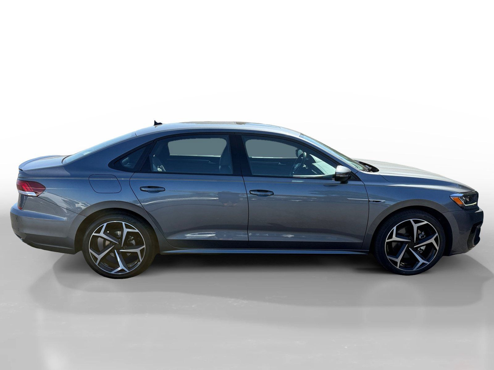 Used 2022 Volkswagen Passat 2.0T R-Line FWD image 6