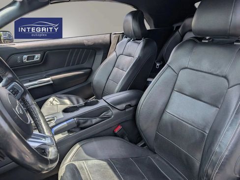 Used 2016 Ford Mustang Premium RWD image 10