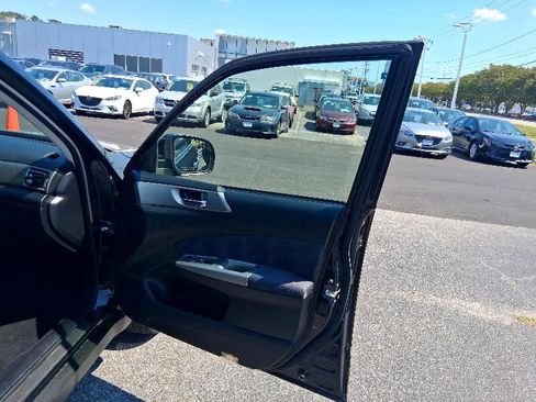 Used 2010 Subaru Forester 2.5X Premium image 17